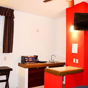Habitación Estándar con Cama Queen